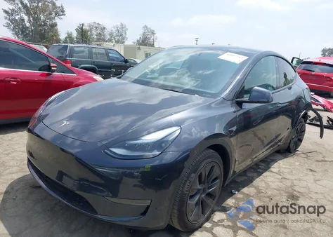 2025 Tesla Model Y from USA, damaged, VIN 7SAYGDEDXSF276422